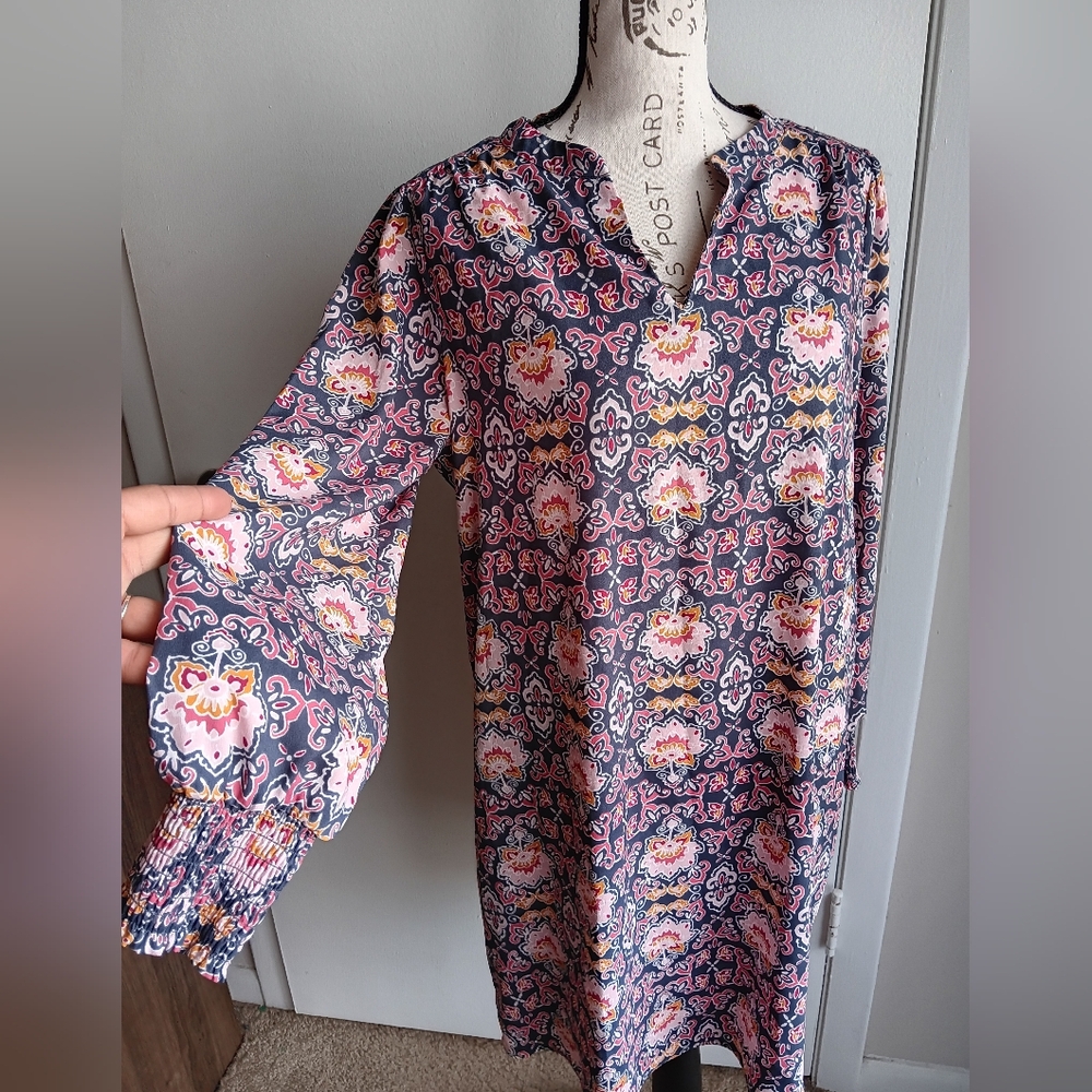 LOFT Navy and Pink Patterned Blouse